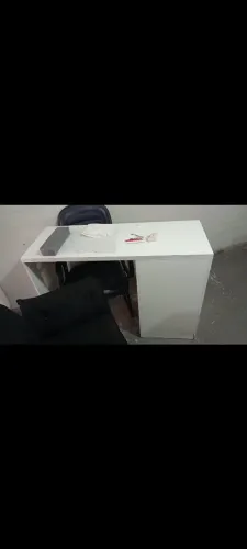 Vendo mesa de manicure