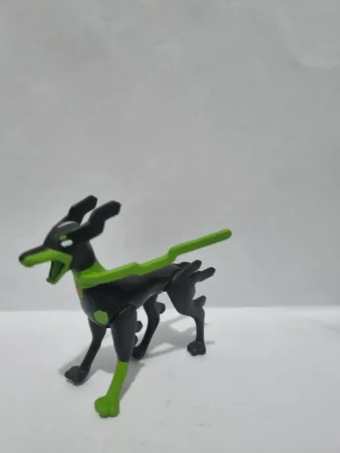 Boneco Pokémon tomy Zigard forma10%