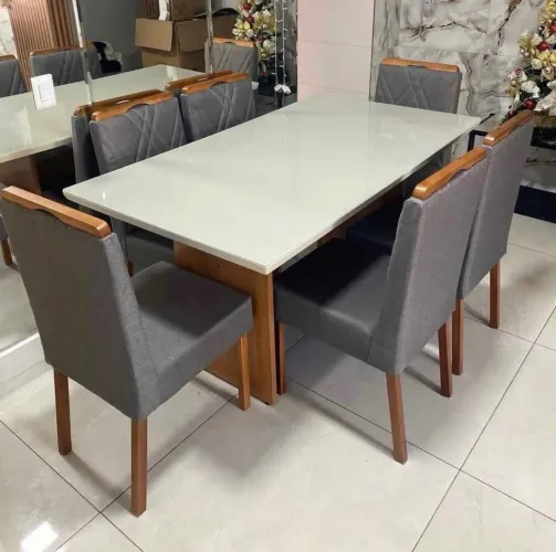 Mesa de Jantar de 6 cadeiras 