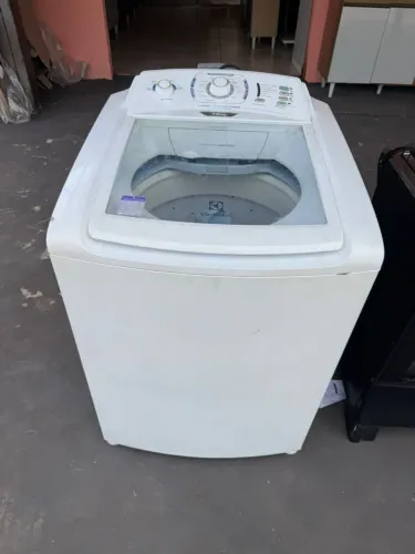 Maquina de lavar roupas entrego dou garantia