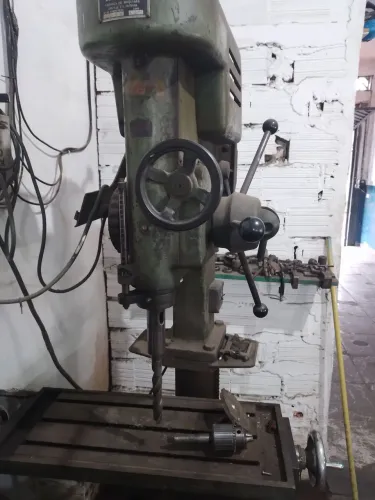 Furadeira Industrial 