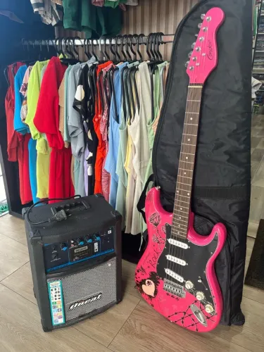Vende-se guitarra 