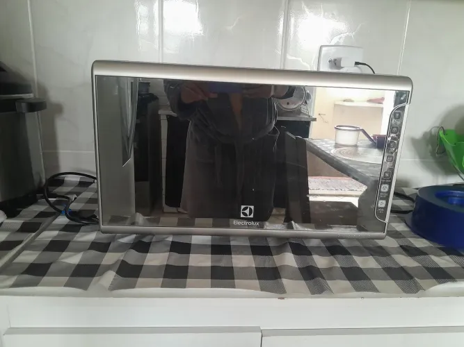 Micro-ondas espelhado