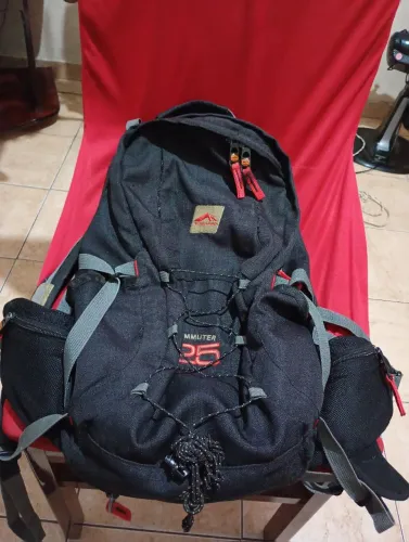 Mochilas trilha e Rumos,esportivo, capacidade 25L,50cm comprimento x 45cm largura.