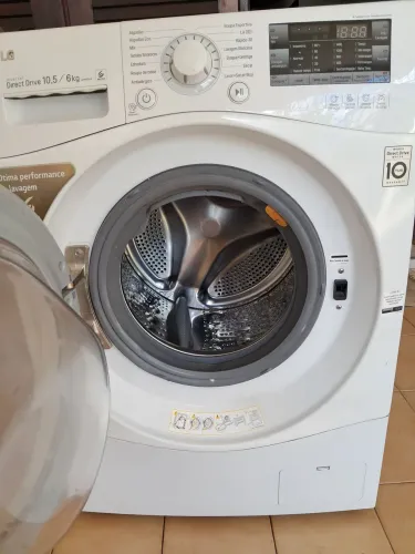 Maquina lava e seca LG 10,2kg branca linda 