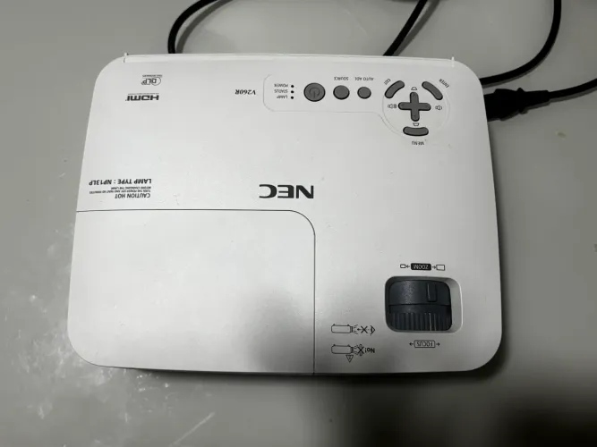 Projetor Nec Ve-282 Svga 3000 Lumens Hdmi Bivolt
