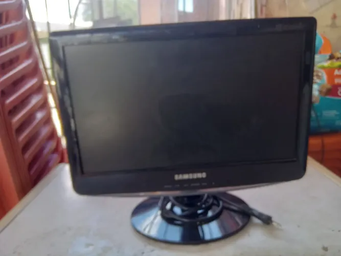 Monitor 14 polegada