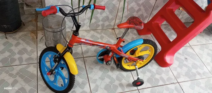 Bicicleta Caloi Aro 16, Hotwheels, Menino *RETIRAR B. PLANALTO - SBC