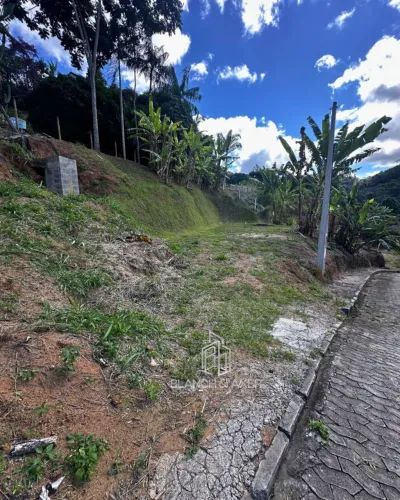 Lote urbano em Santa Teresa 