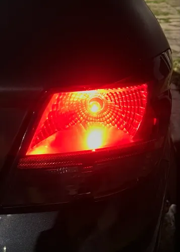 Par de Lanterna traseira onix 