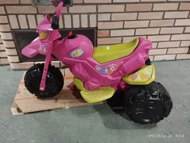 Triciclo eletrico bamdeirantes