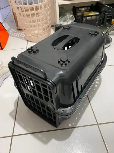 Caixa de transporte para PET 