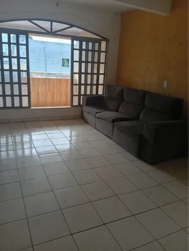 Alugo apartamento em Excelente localização na samambaia 