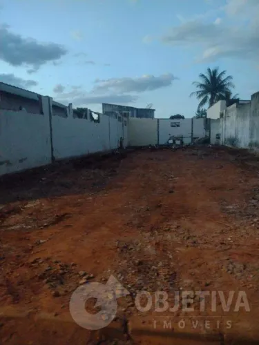 Terreno à venda, SEGISMUNDO PEREIRA - UBERLANDIA/MG