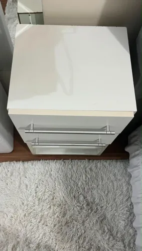 Criado mudo 