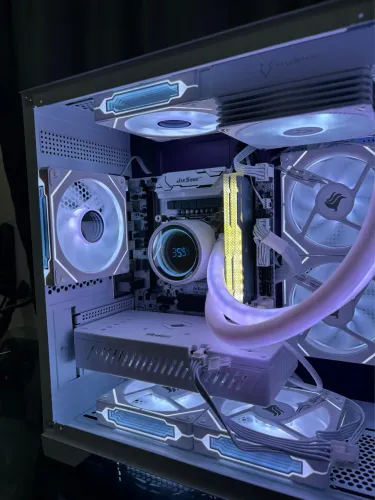 Pc Gamer Rx 580, full white