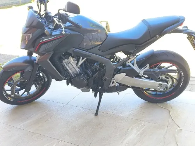 Cb 650f, 2015 15 mil km, estado de nova, sem leilão, sem sinistro