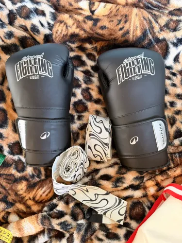 LUVA DE BOX