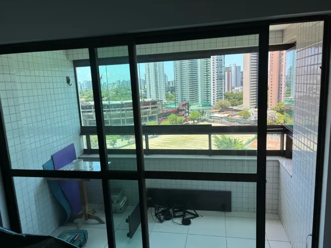 Esquadria de Varanda (2,56m x 2,18m) - 2 Folhas