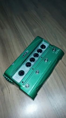 Pedal de Delay Line 6 DL4