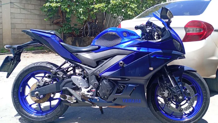 R3 exclusiva unica moto maravilhosa chama atenção ande passa foguete troco por carro