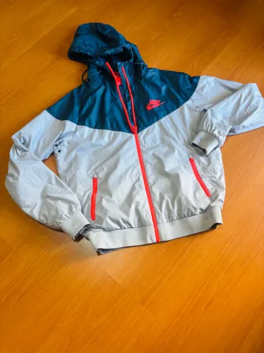 Jaqueta da Nike ótima para sports