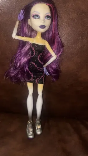 Boneca Monster Hight Spectra Vondergeist