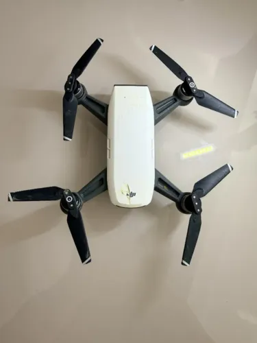 DJI Spark Original + Controle + 2 Baterias ? Para Reparo ou Retirada de Peças