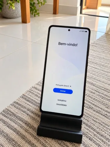 Samsung Galaxy A72 Branco, 128 GB, 6 GB RAM, Câmera Quádrupla, com carregador e capinha<br>
