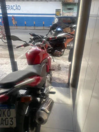 CB300 VERMELHA