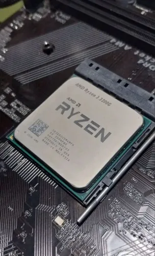 Kit ryzen 3 3200g com placa mãe