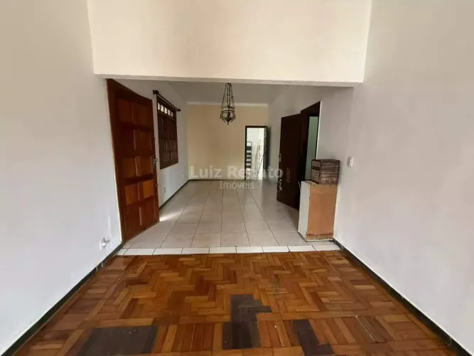 Casa à venda no bairro Santo Antônio