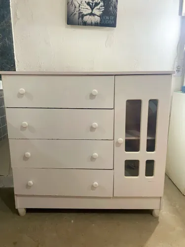Cômoda de bebê