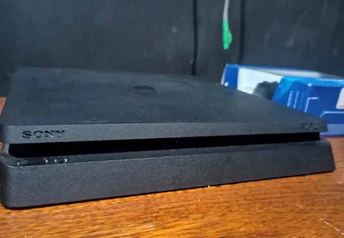 Playstation 4 slim 1 tera