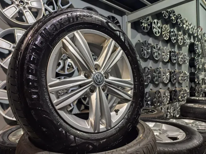 Rodas R15" 5x100 Originais VW ( Polo/VIRTUS/Fox)+ Pneus 185/65 R15"- Aceito Cartão