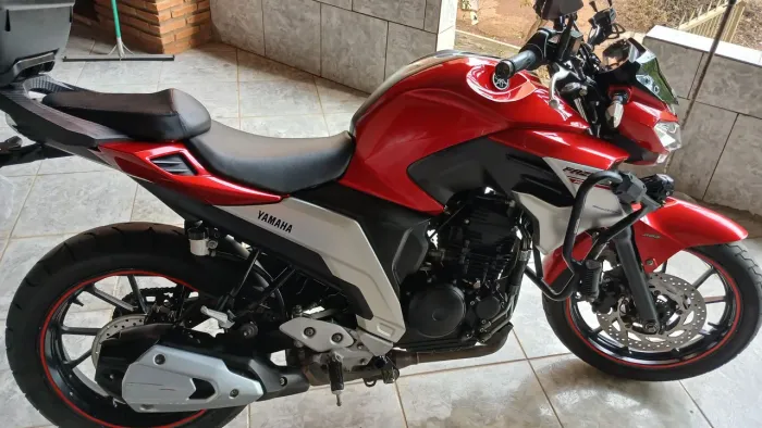 Fazer 250