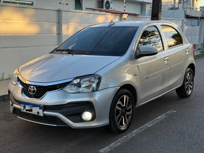 Toyota Etios X 1.3 Flex 16V 5P Mec. 2014