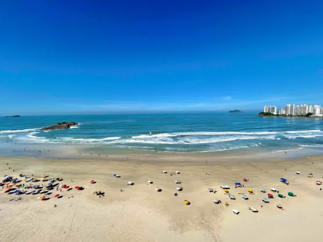 Apartamento à Venda Beira Mar na Pitangueiras no Guarujá | QVista Inteligência Imobiliária