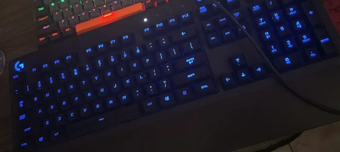 Teclado Logitech g213 Prodigy