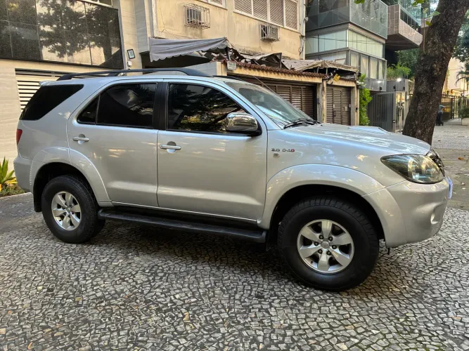 Toyota Hilux SW4 SRV D4-d 4X4 3.0 TDI Dies. AUT 2008