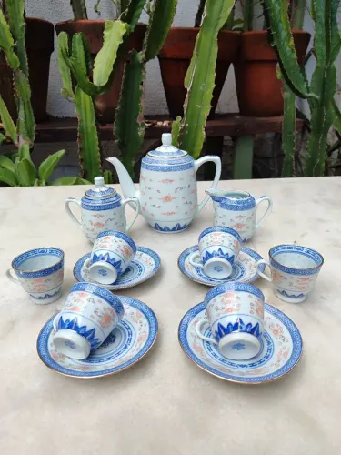 Serviço de café em porcelana