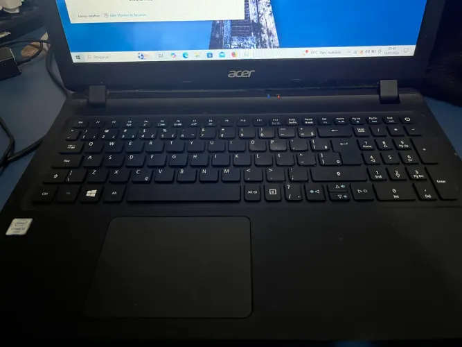 Notebook Acer Aspire ES1-572 - Intel Core i3 | 4GB RAM | HD | Windows 10