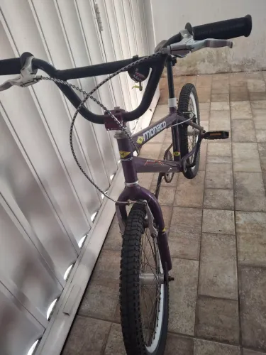 Bicicleta em excelente estado