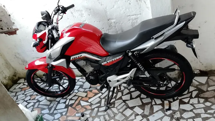 Moto bem conservada 
