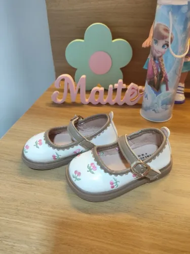 Sapato menina estilo boneca