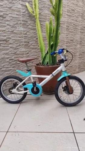 Vendo Bicicleta Infantil Btwin Aro 16 - Ótimo estado