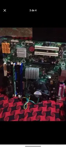 Kit placa mãe lga 775 com 2 bg de ram é com core dois du