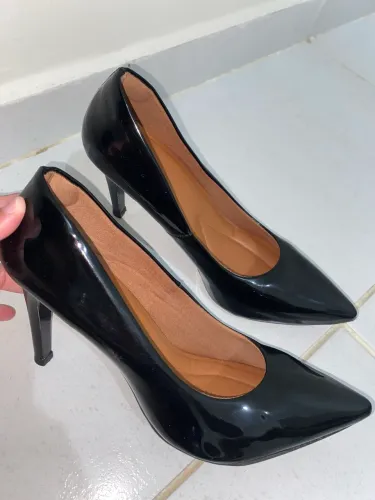 Vende - se um Salto Social Scarpin 39/40