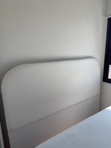Cabeceira de cama de linho