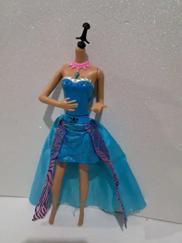 Corpo da Boneca Barbie Rock n Royals Erika Cantora